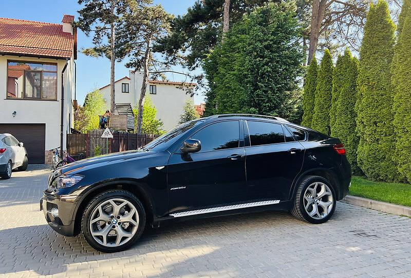 BMW X6 2011