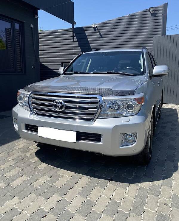 Toyota Land Cruiser 200 2012