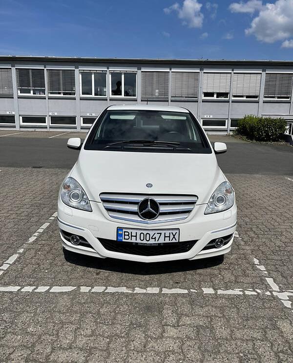 Mercedes-Benz B 180 2010