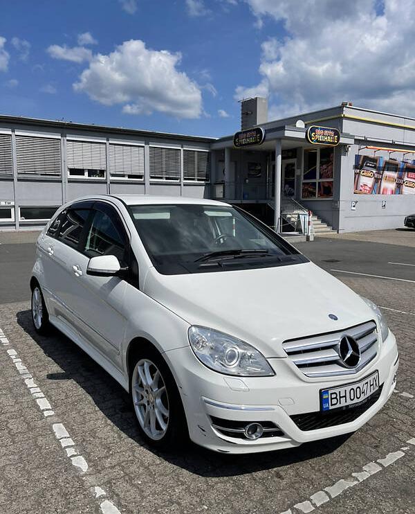 Mercedes-Benz B 180 2010