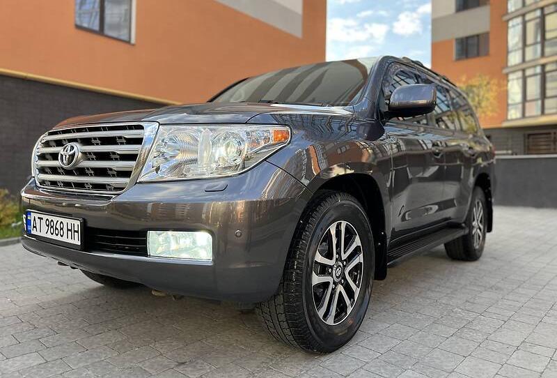 Toyota Land Cruiser 200 2009