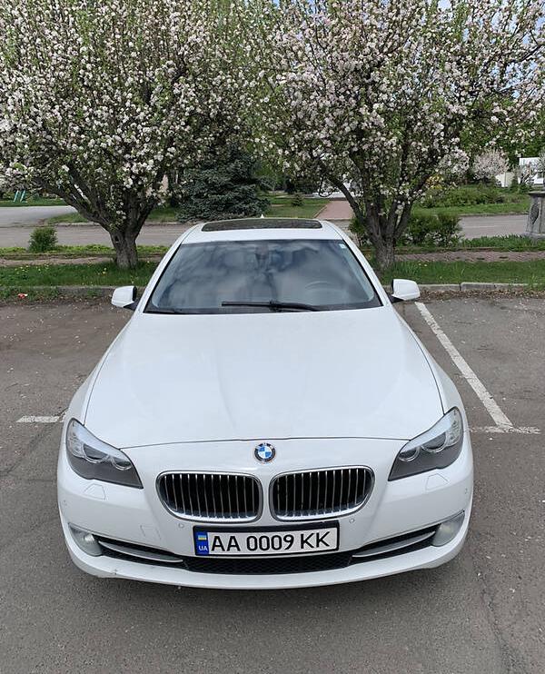 BMW 528 2011