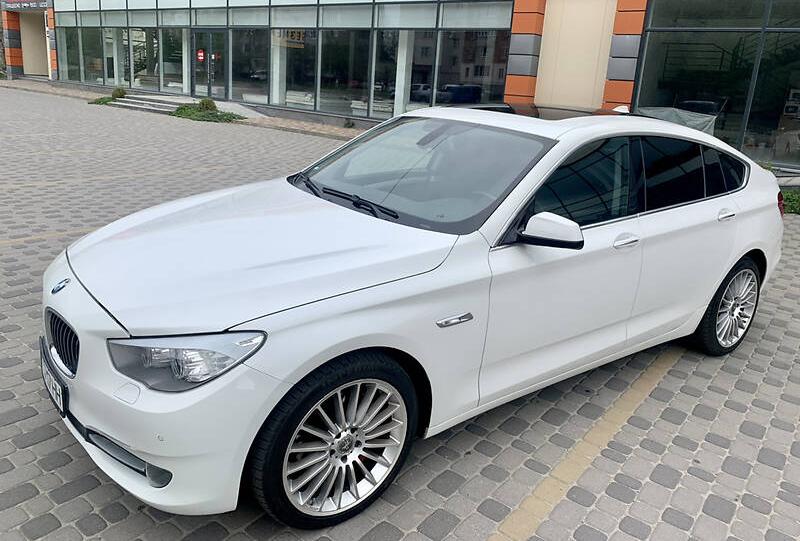 BMW 530 GT 2011