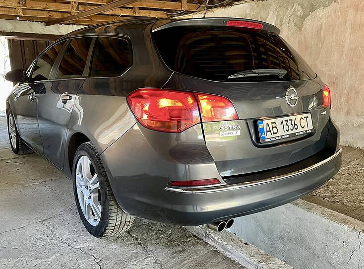 Opel Astra J 2014