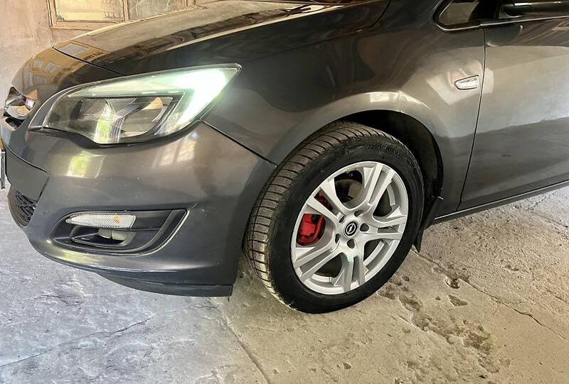 Opel Astra J 2014