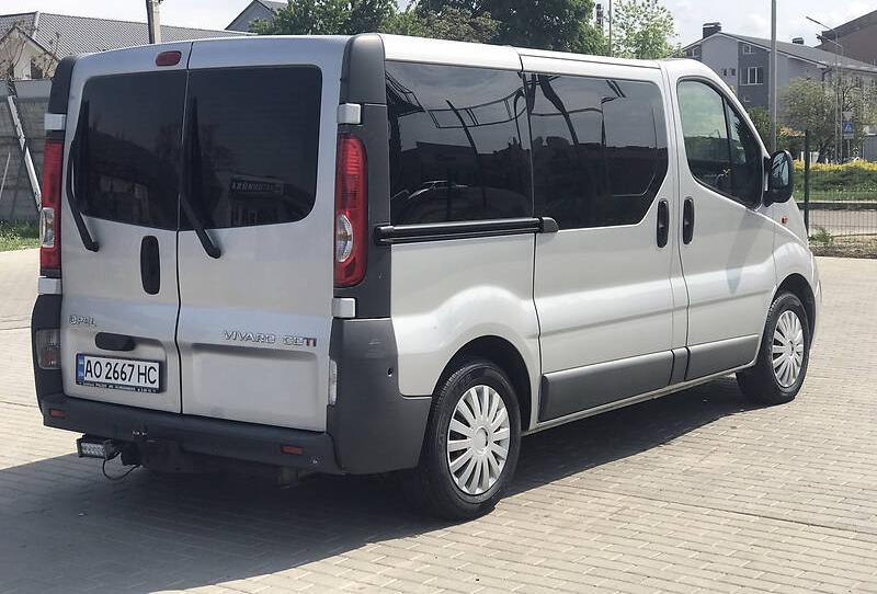 Opel Vivaro пасс. 2012