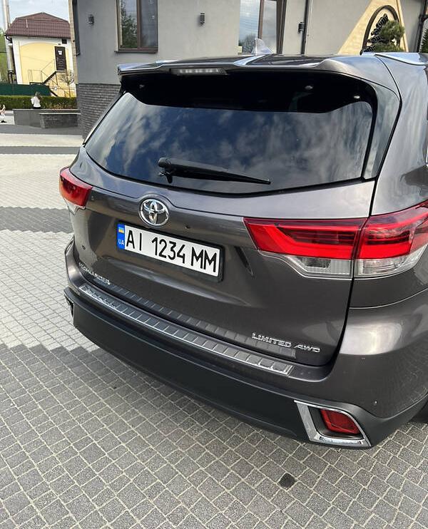Toyota Highlander PREMIUM 2018