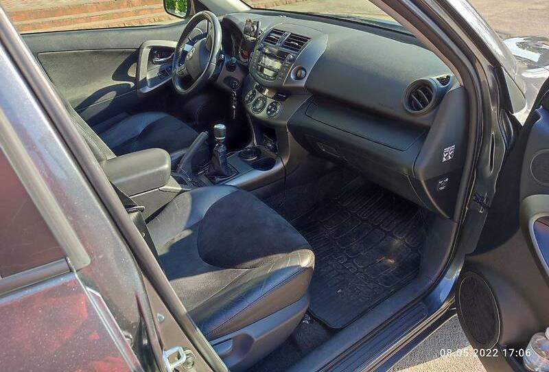 Toyota RAV4 2010