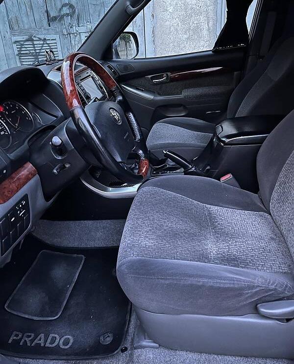 Toyota Land Cruiser Prado 120 2007