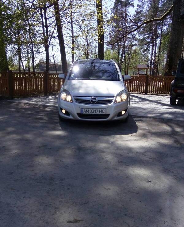 Opel Zafira 2010