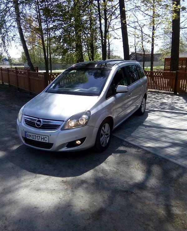 Opel Zafira 2010