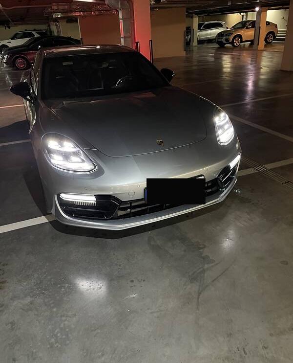 Porsche Panamera GTS 2019
