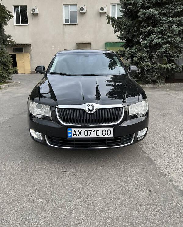Skoda Superb 2012