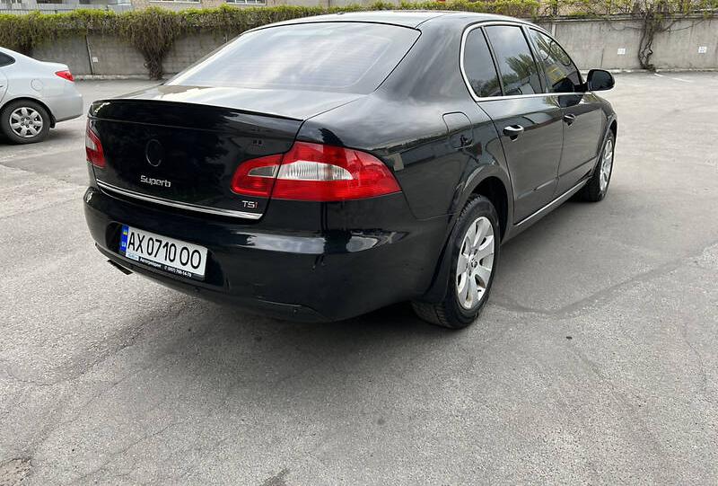 Skoda Superb 2012