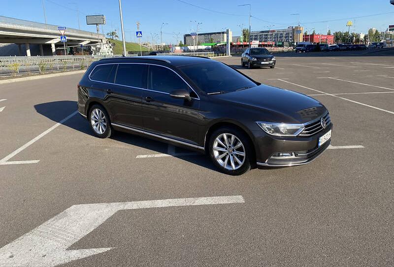 Volkswagen Passat B8 Highline 2015