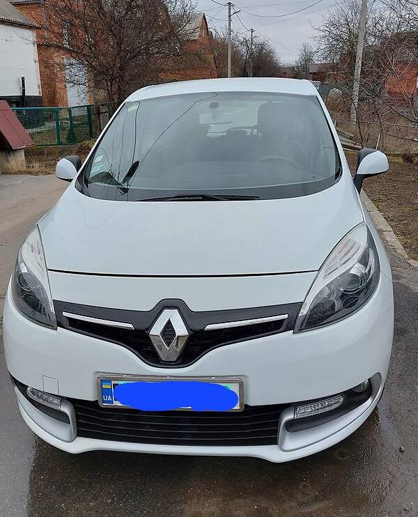 Renault Megane Scenic 2015