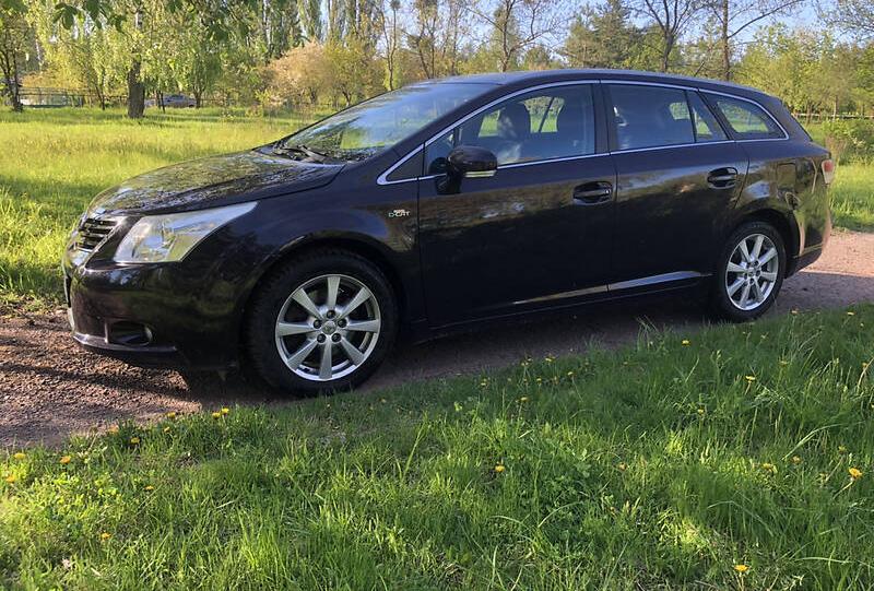 Toyota Avensis T27 2009