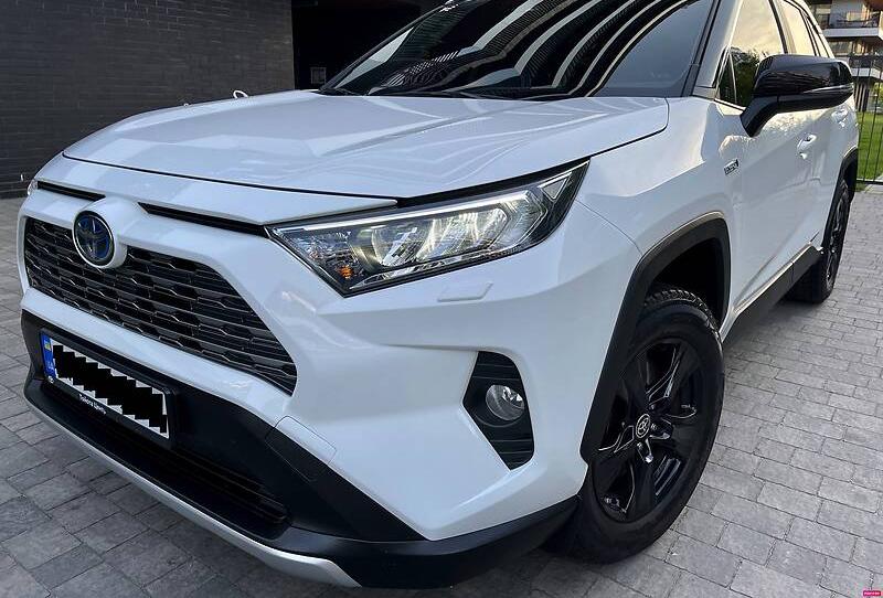 Toyota RAV4   2021