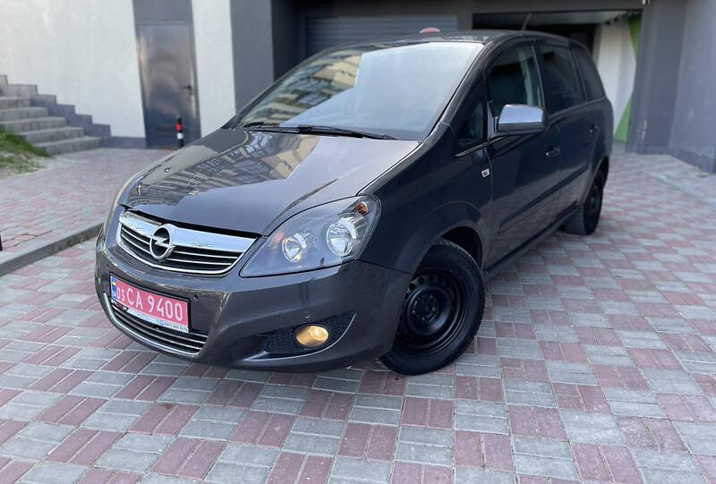 Opel Zafira 2011