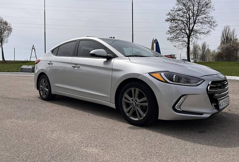 Hyundai Elantra SEL 2017