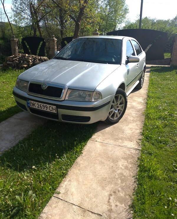 Skoda Octavia Tour 2000