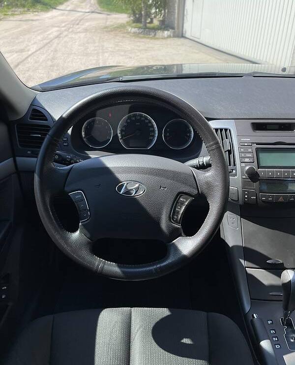 Hyundai Sonata 2009