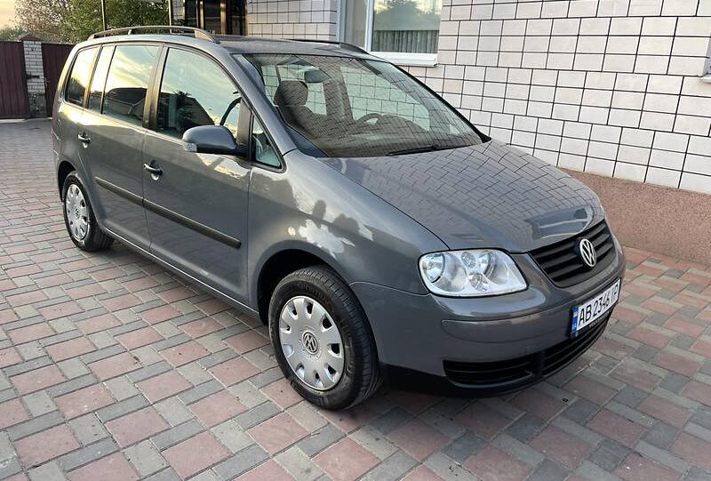Volkswagen Touran 1.6  MPI 2004