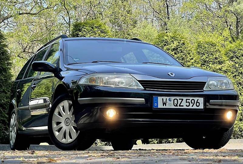 Renault Laguna VERSIONS LINE 2003