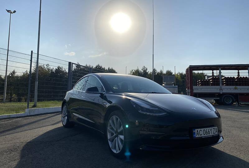 Tesla Model 3 2019
