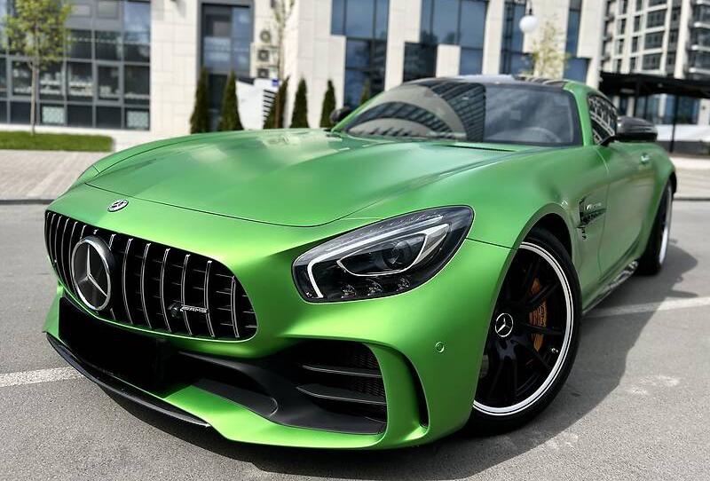 Mercedes-Benz AMG GT R  2019