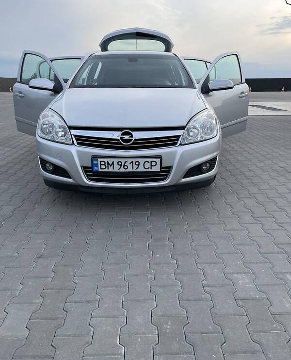 Opel Astra H 2008