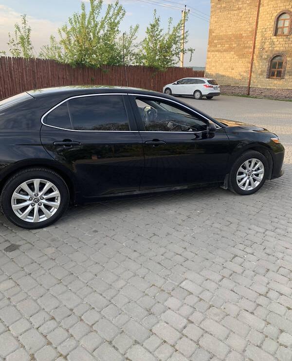 Toyota Camry 2018