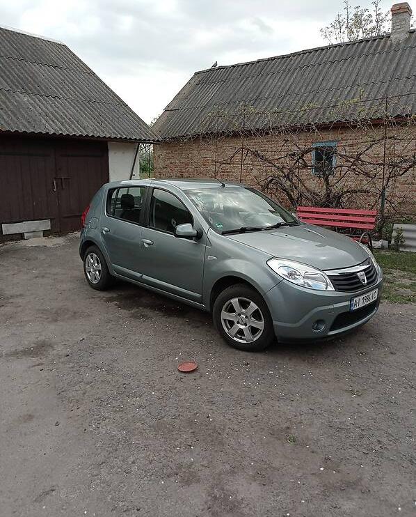 Dacia Sandero 2009