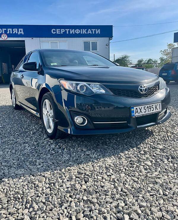 Toyota Camry 2014