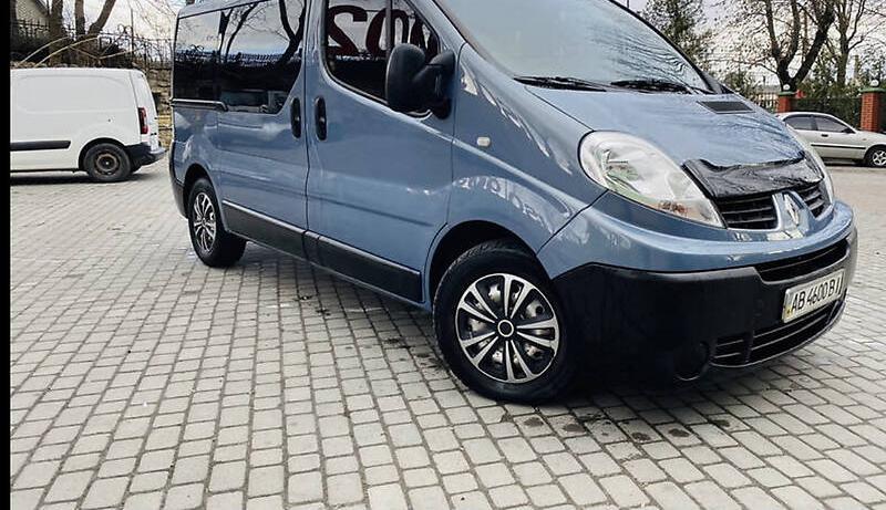Renault Trafic пасс. 2009