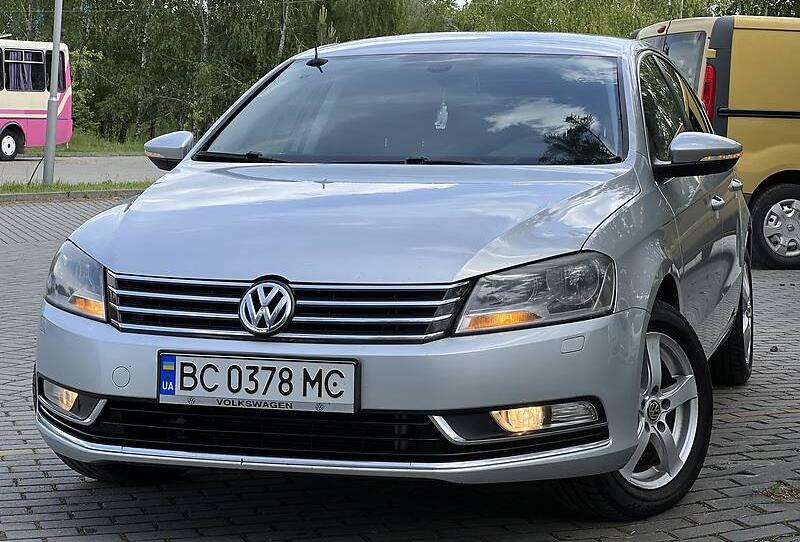 Volkswagen Passat B7 2011