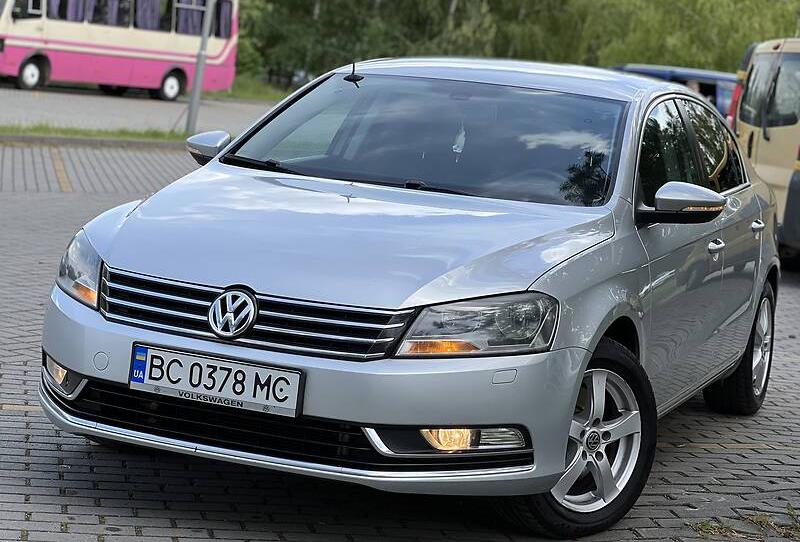 Volkswagen Passat B7 2011