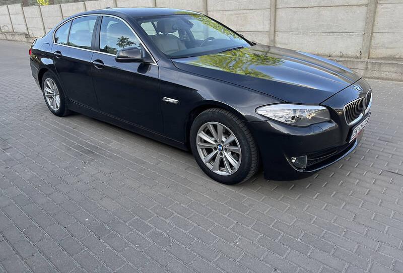 BMW 520 2011