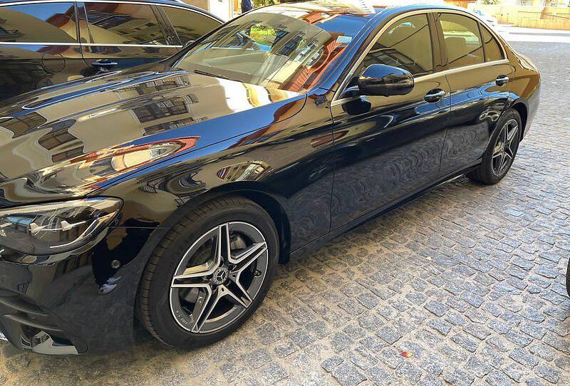 Mercedes-Benz E 220 2021