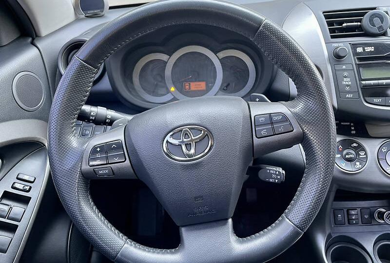 Toyota RAV4 2010