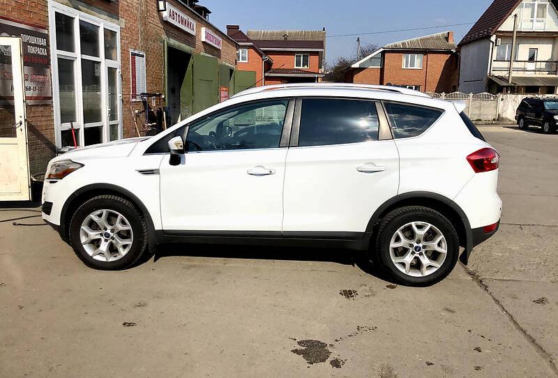 Ford Kuga AT 2010