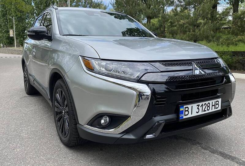 Mitsubishi Outlander 2020