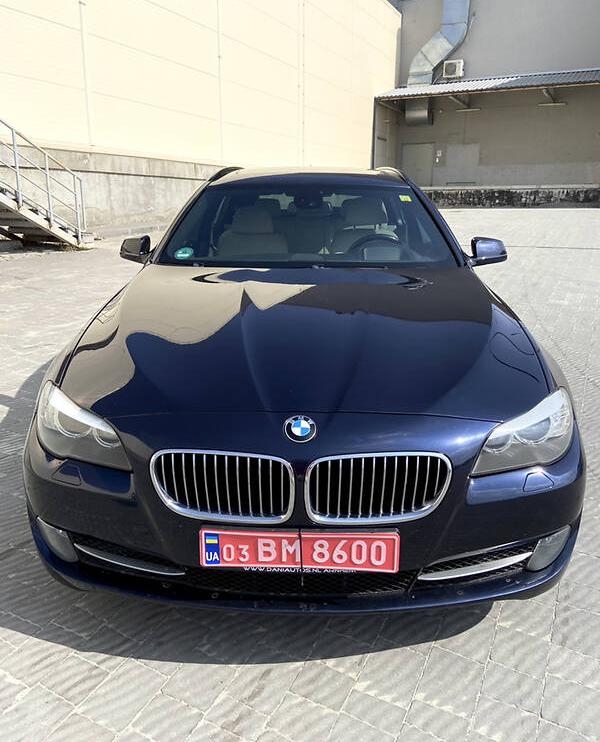 BMW 520 2010