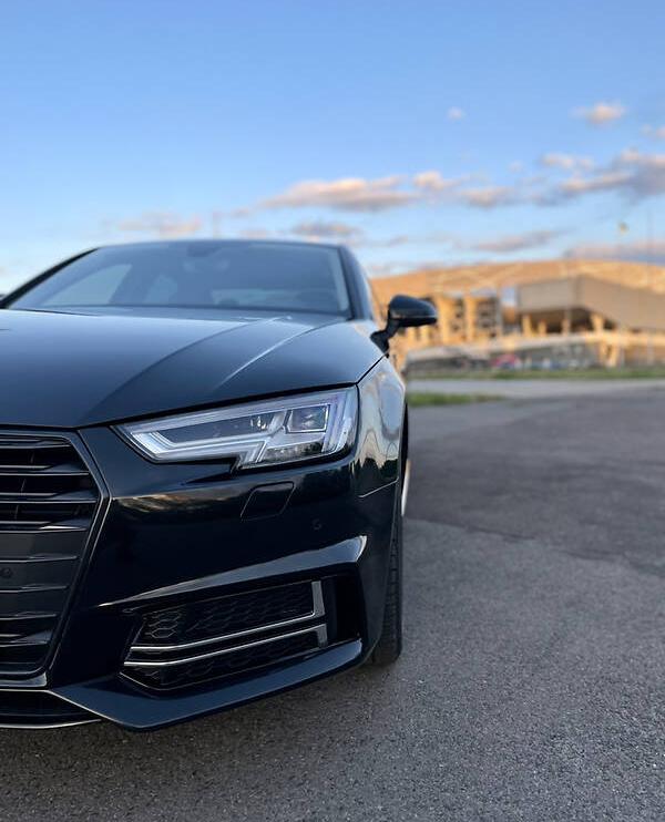 Audi A4 S LINE  2016