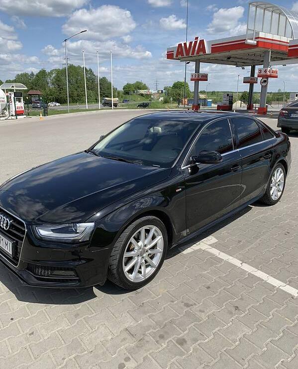 Audi A4 S lane 2015