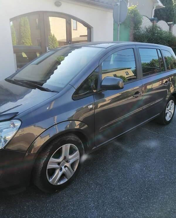 Opel Zafira B 2009