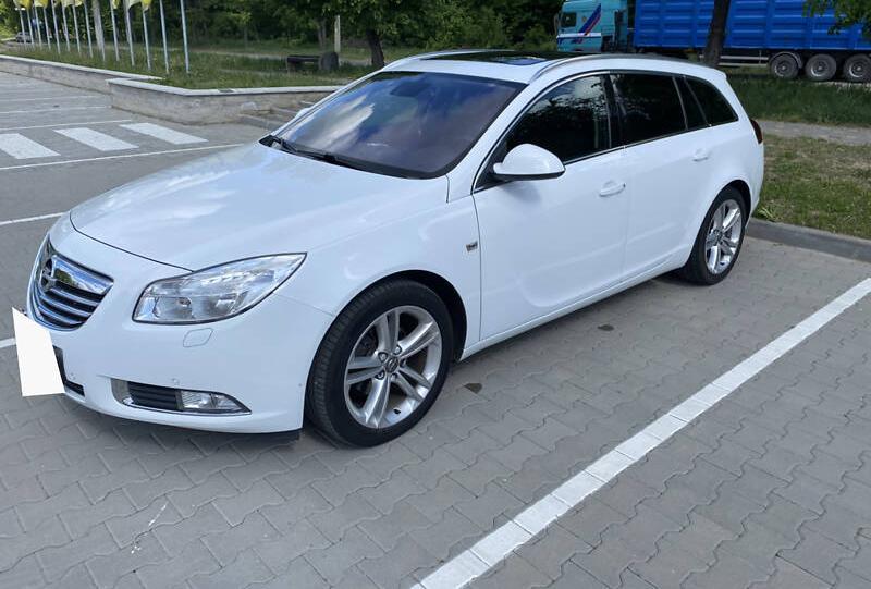Opel Insignia Sports Tourer 2012