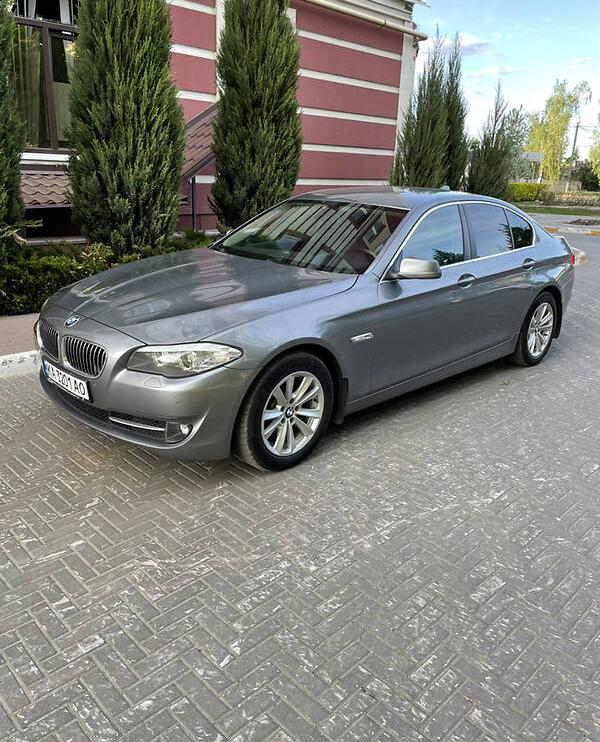 BMW 520 2010