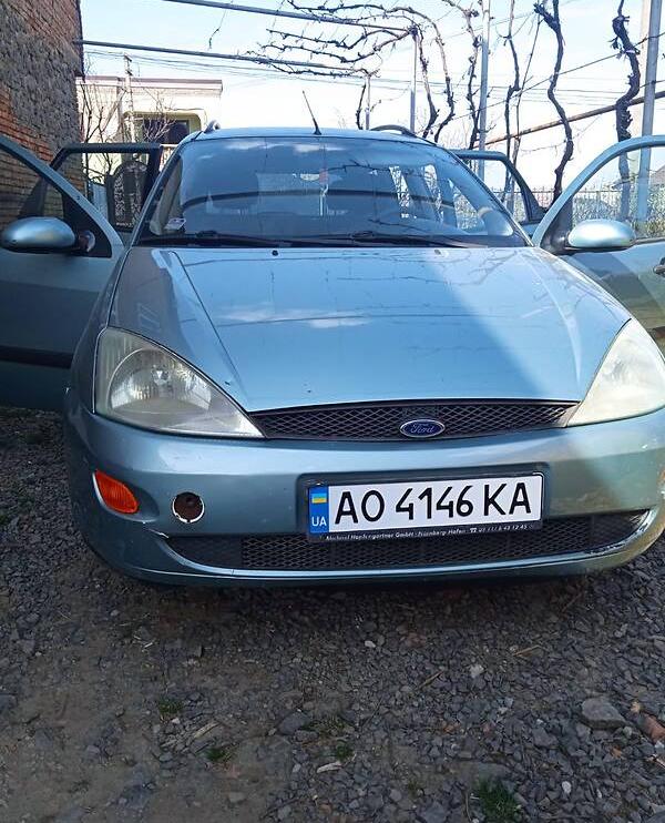 Ford Focus 2000