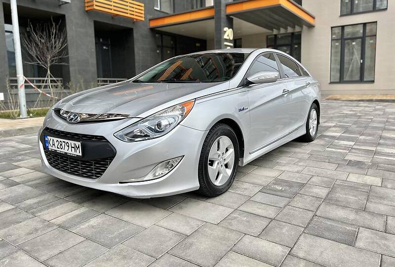 Hyundai Sonata 2012
